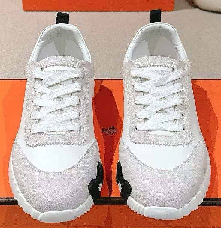 Men’s White and Gray Low-Top Sneakers — hero