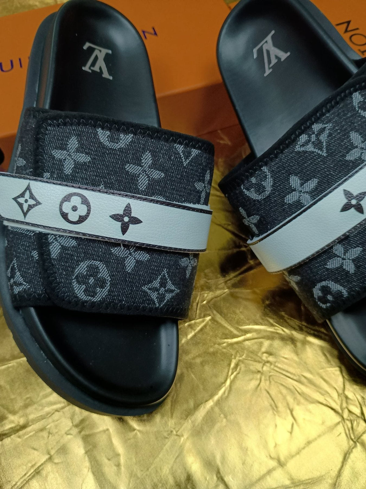 Louis Vuitton Black Graphic Band Slide Sandals — detail