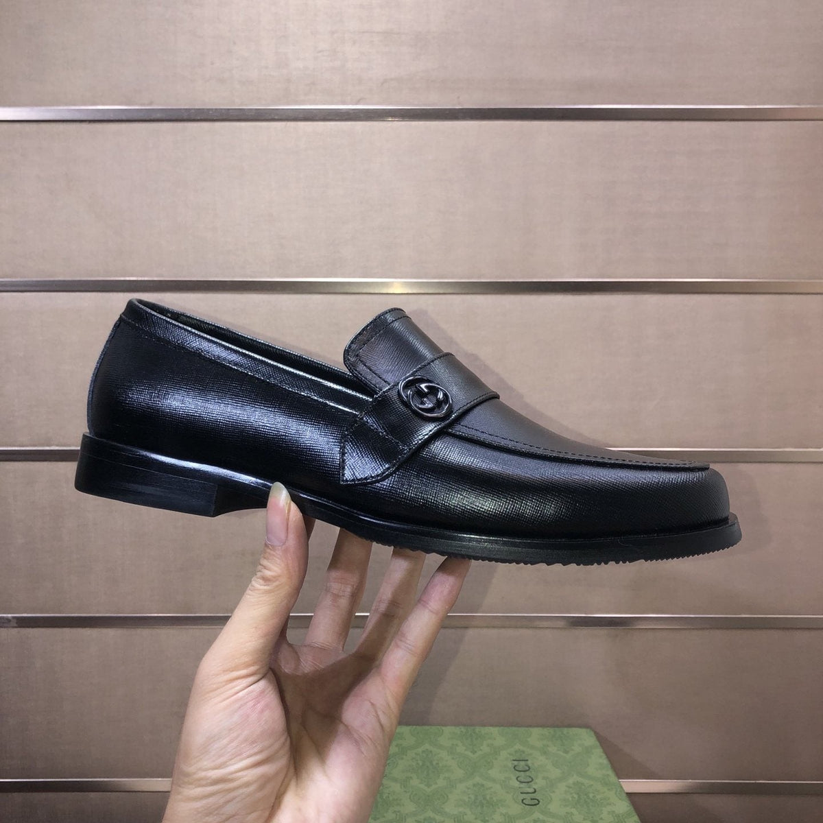 Gucci Black Leather Loafers — model