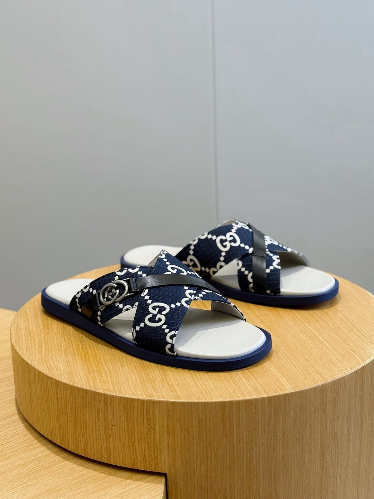 Gucci Crossed Strap Slide Sandals — front