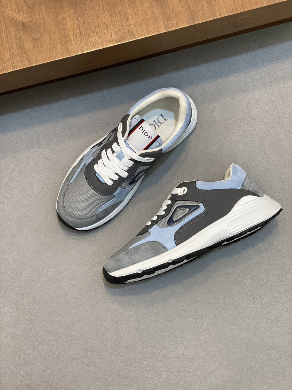 Dior Blue Accent Low-Top Sneakers — front