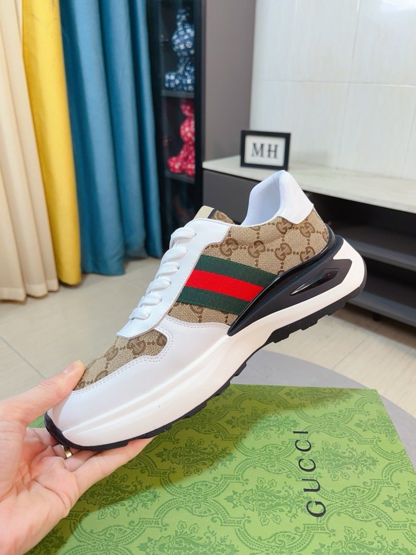 微商相册测试鞋子-Gucci Black and Beige Low-Top Sneakers — side